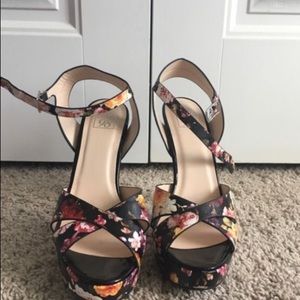 Floral print heels